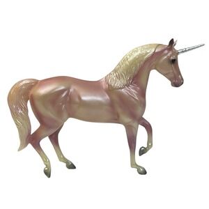 Breyer Classics Collection Aurora the Unicorn Pearlescent Pink